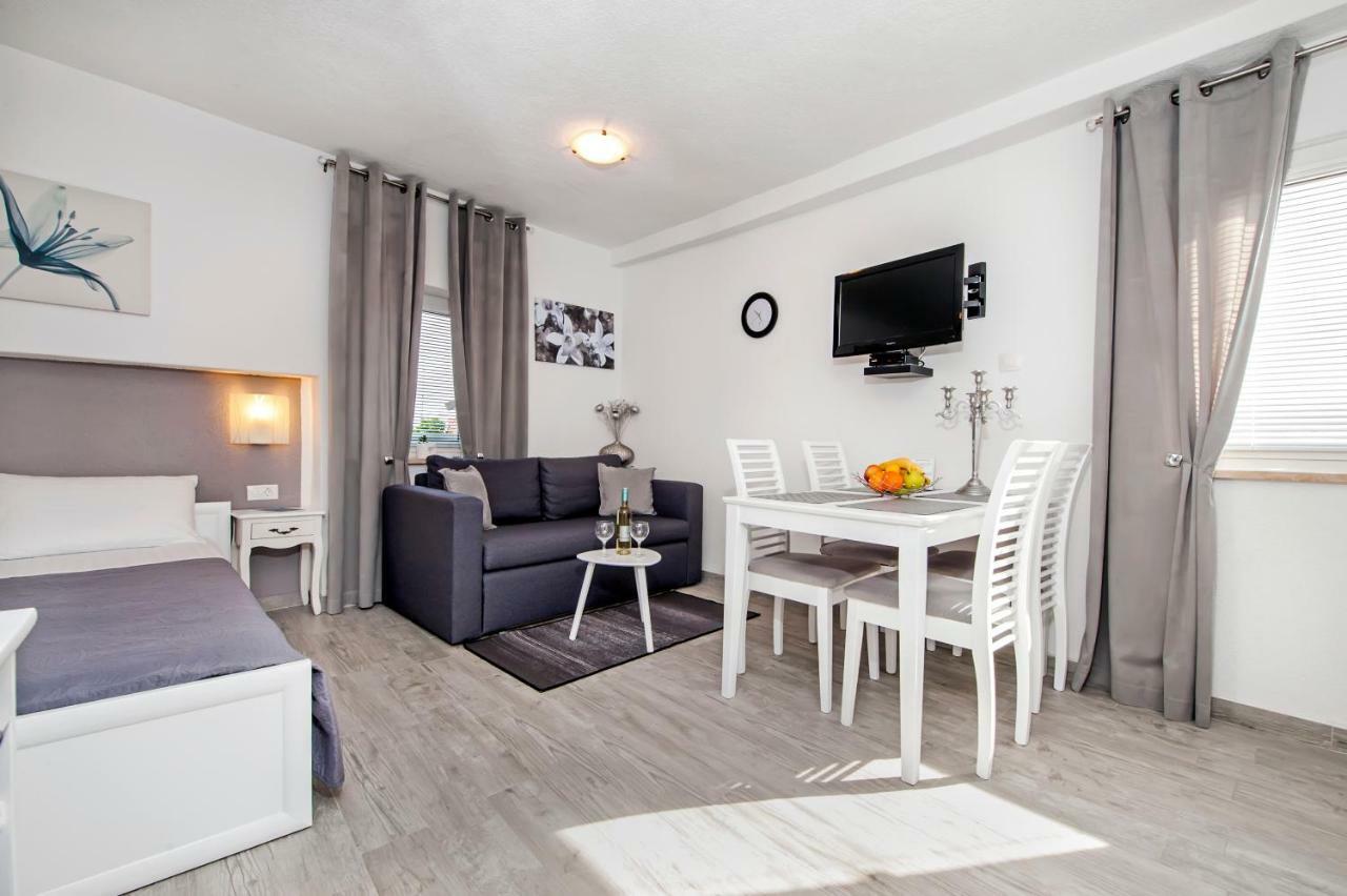 Studio Apartment Sunce Rovinj Exterior foto